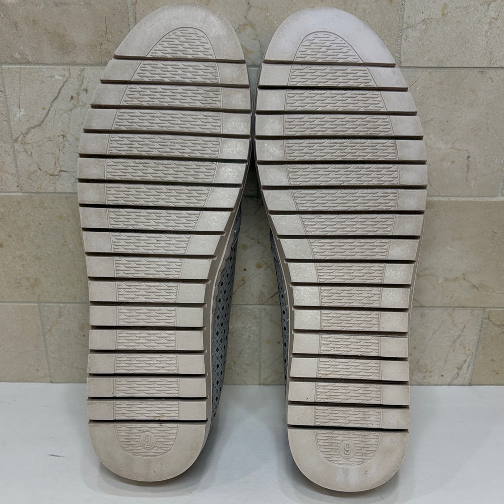 Easy Street Wonen’s Laser Cut Perforated Gray Slip-Ons, 9 - Picture 6 of 9